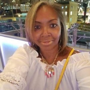 Meet your Posher, Ms.Dee